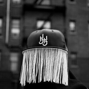 ISO NEW ERA black leather Moroccan hat